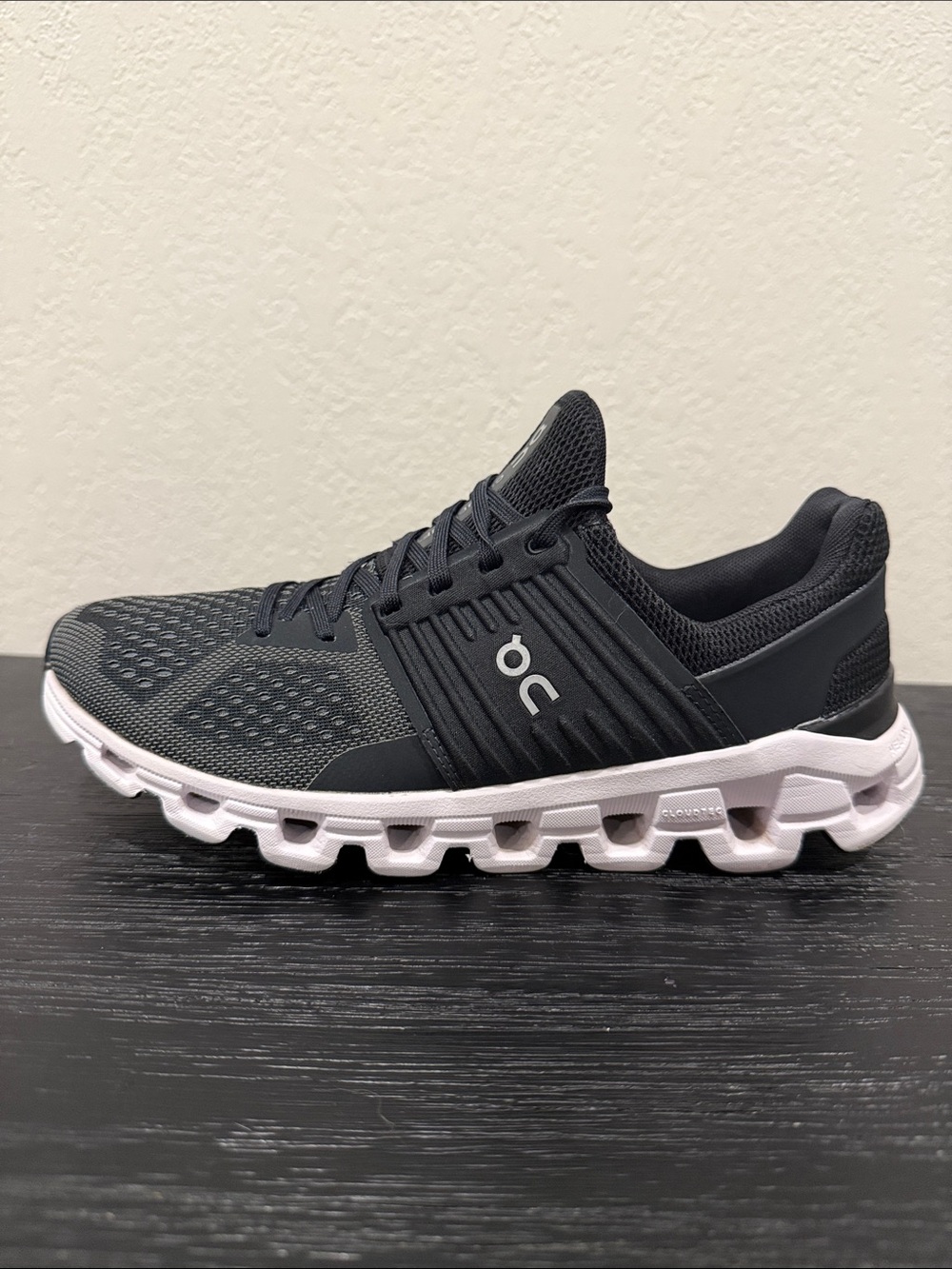 On Running Cloudswift 2 Women’s Size 7.5 - Cloud Running Shoe - Black/White